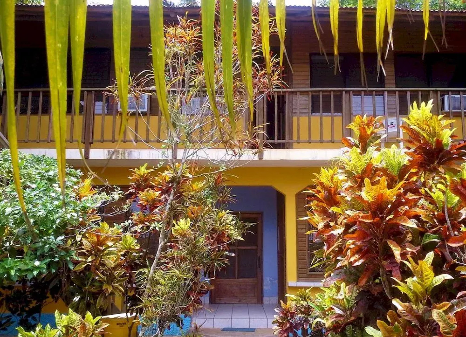 Dennys Beach Resort Hotel