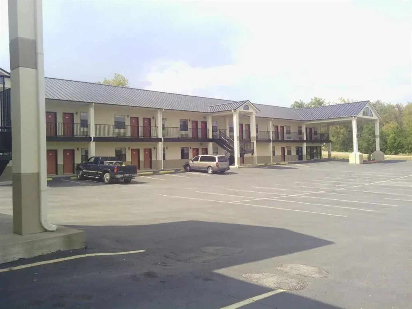 Super 8 Kiowa