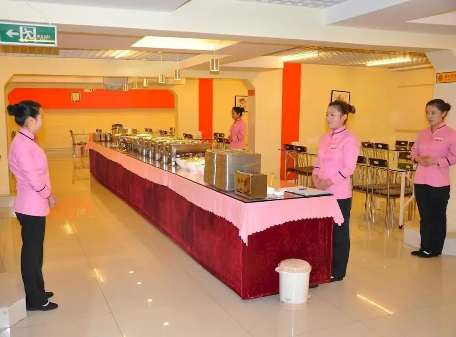 Hejia Hotel (Beijing Baiyun Road Fuxing Hospital)