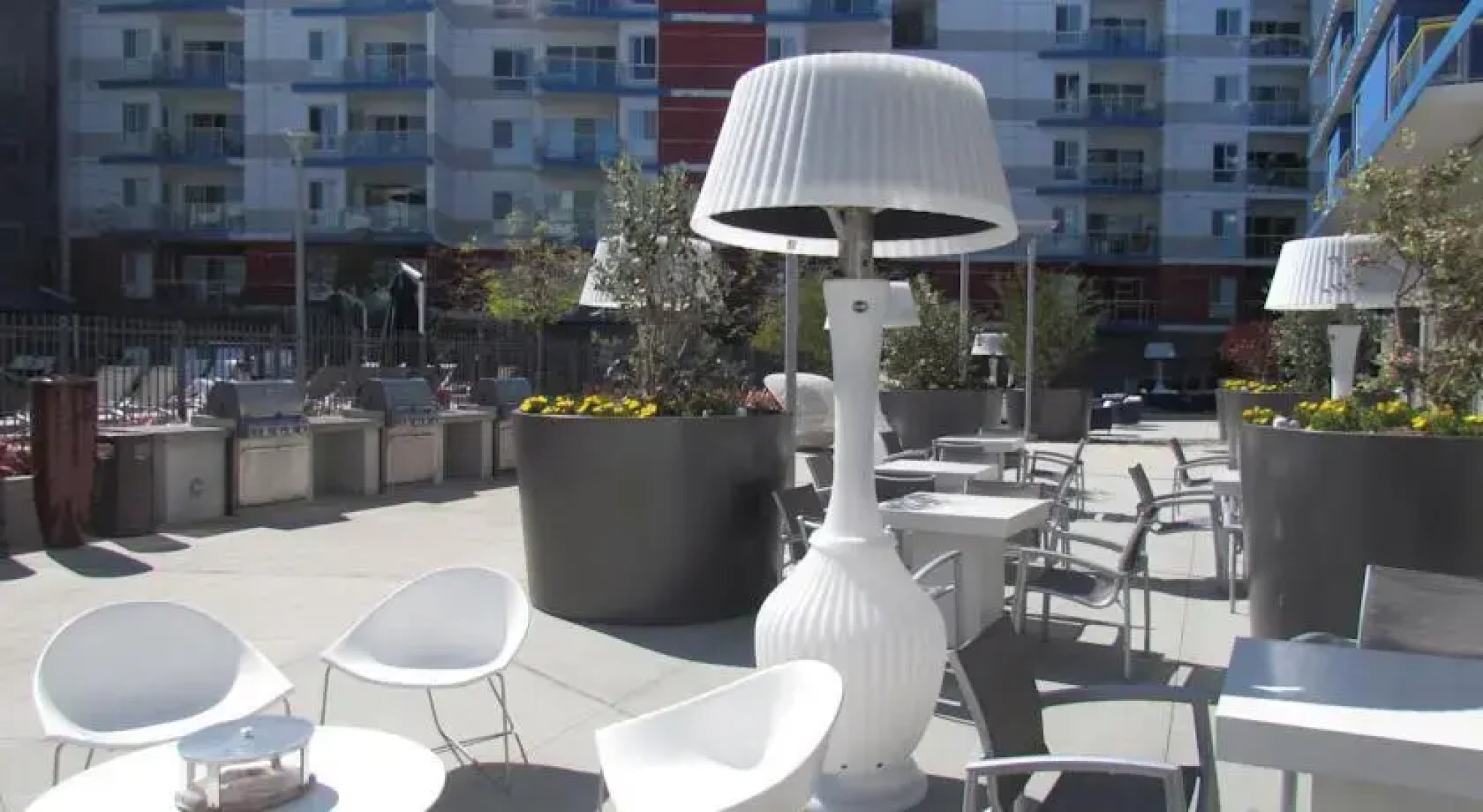 Walk to the Beach! Resort Style , Up to 6 people - Marina del Rey