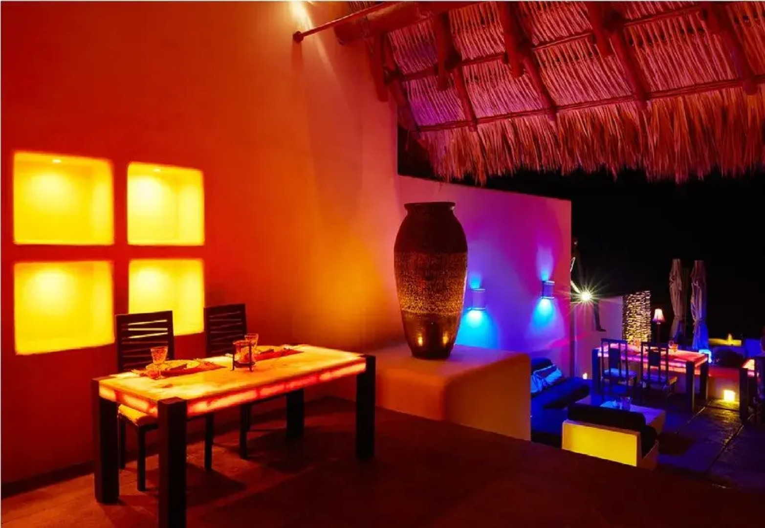 Tentaciones Hotel & Lounge Pool - Adults Only