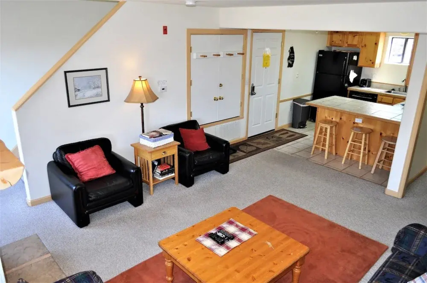 Timber 2 bed 2 bath 2 Br condo by RedAwning