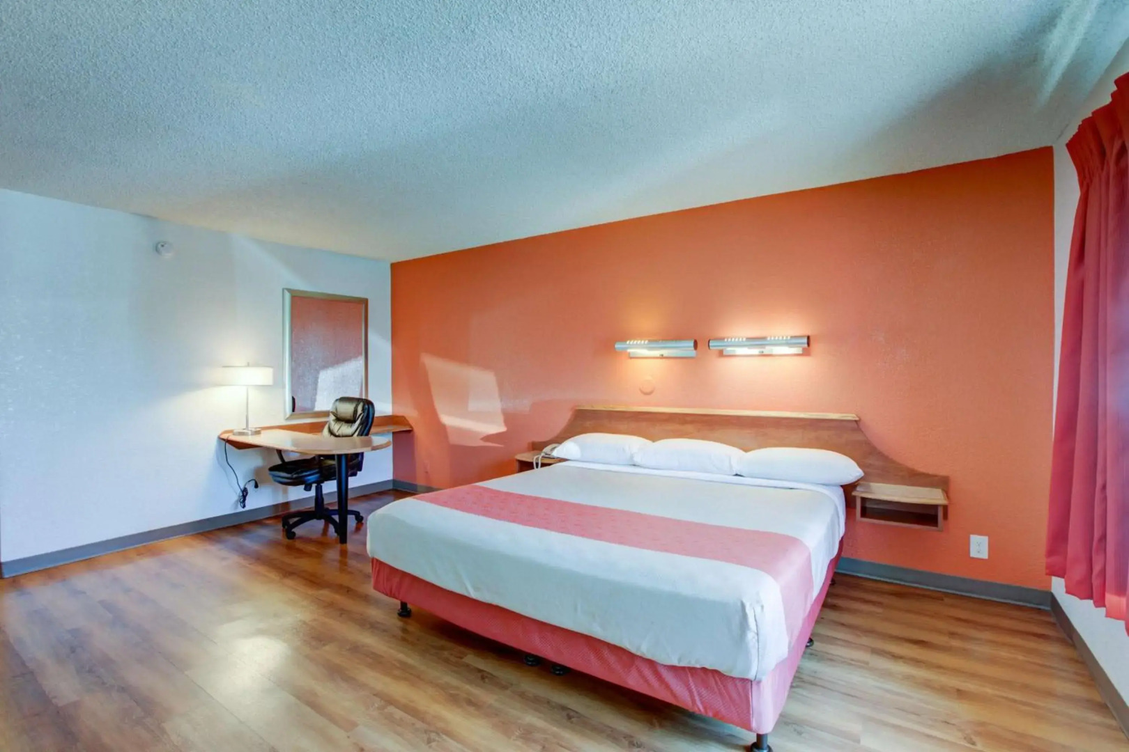 Motel 6 Irvine - Orange County Airport
