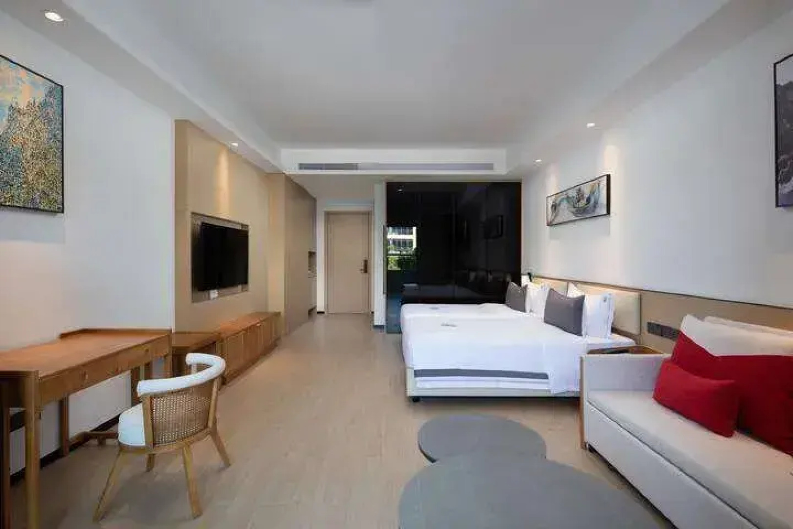 Ramada Encore by Wyndham Jiusuo Downtown