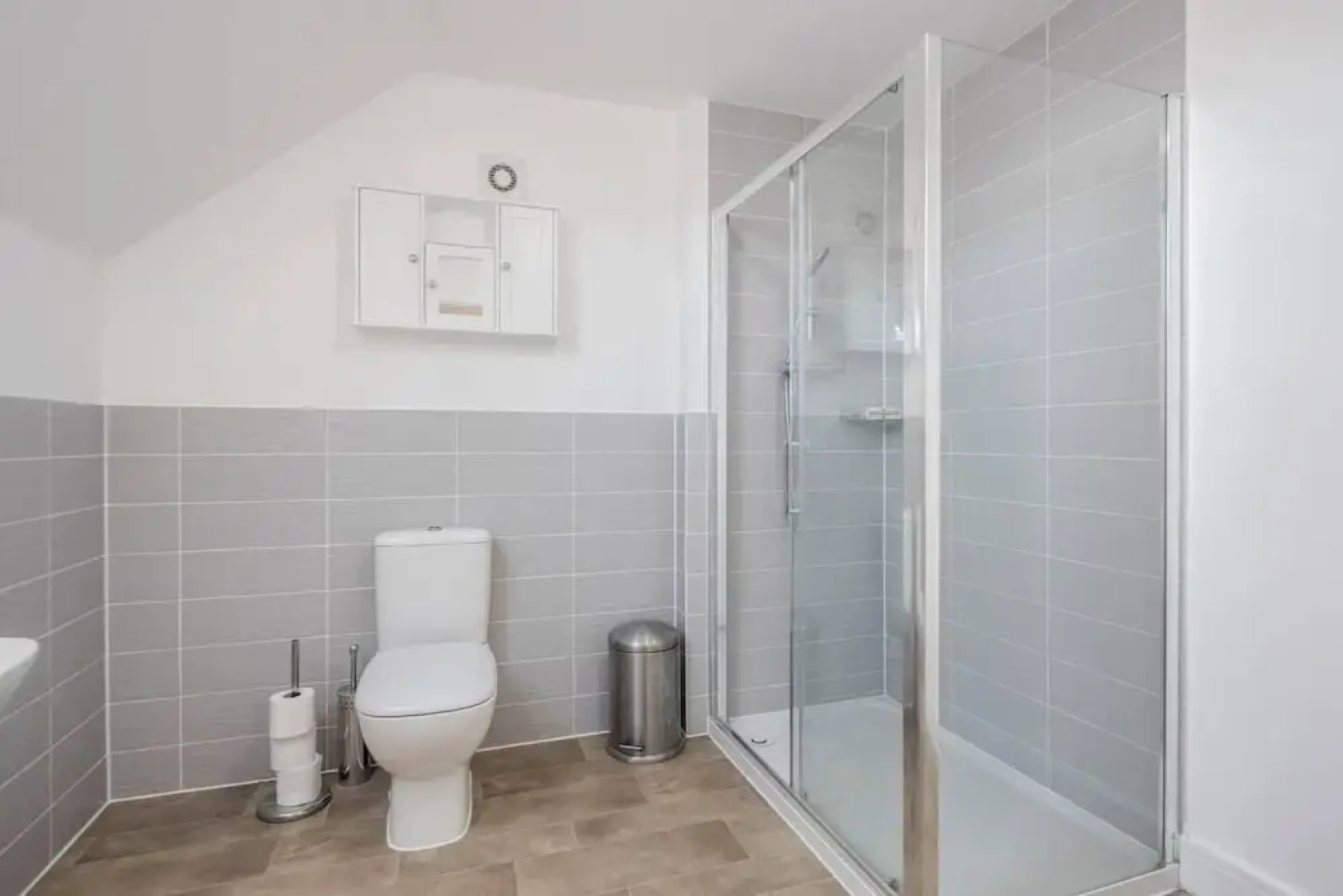 tms Cheerful 5bdr House! Thurrock! Free Parking!