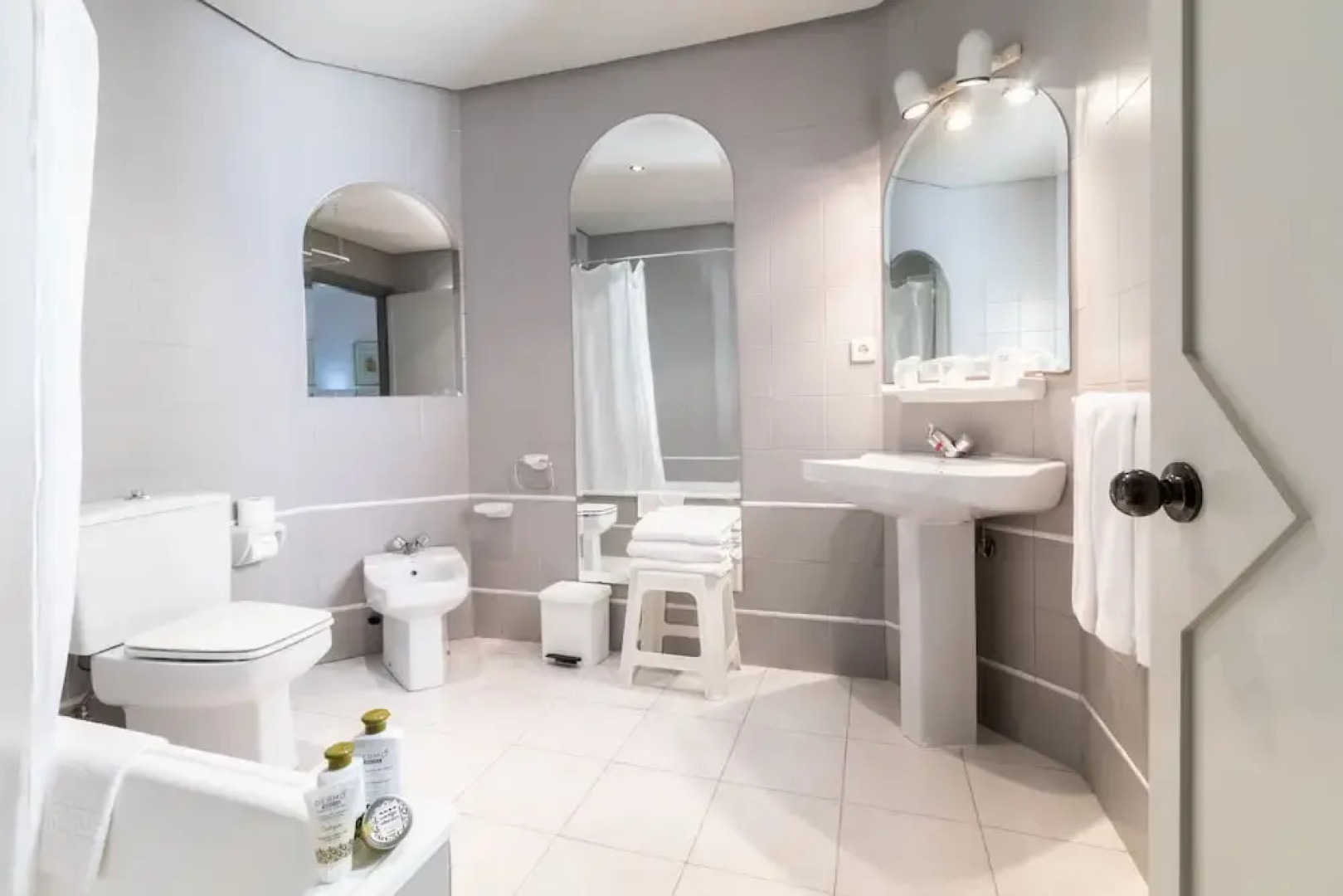 Hotel Abades Manzanil