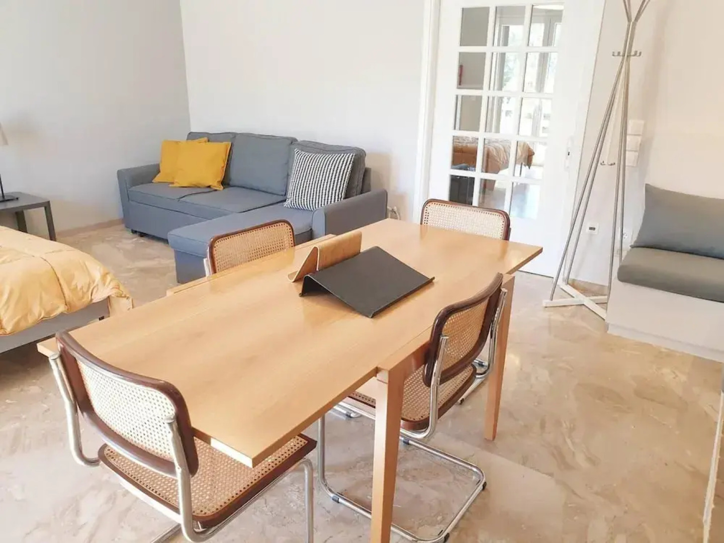 Rooftop Studio Apt - Metro Cholargos - 5 Min Walk