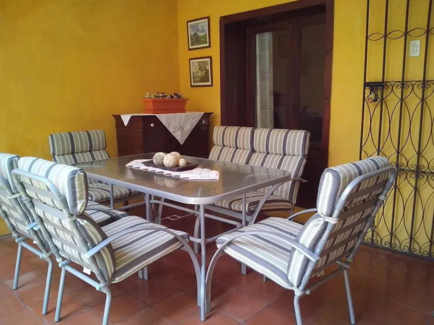 Chez Juanca Hotel Cafe