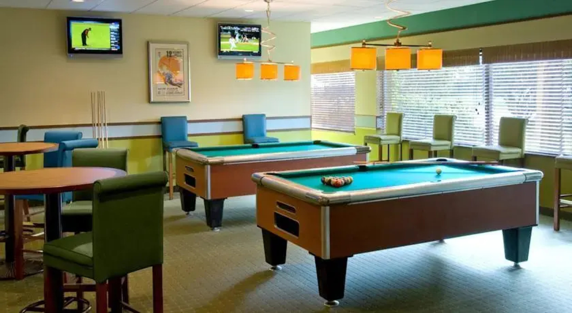 Oceanside Inn & Suites