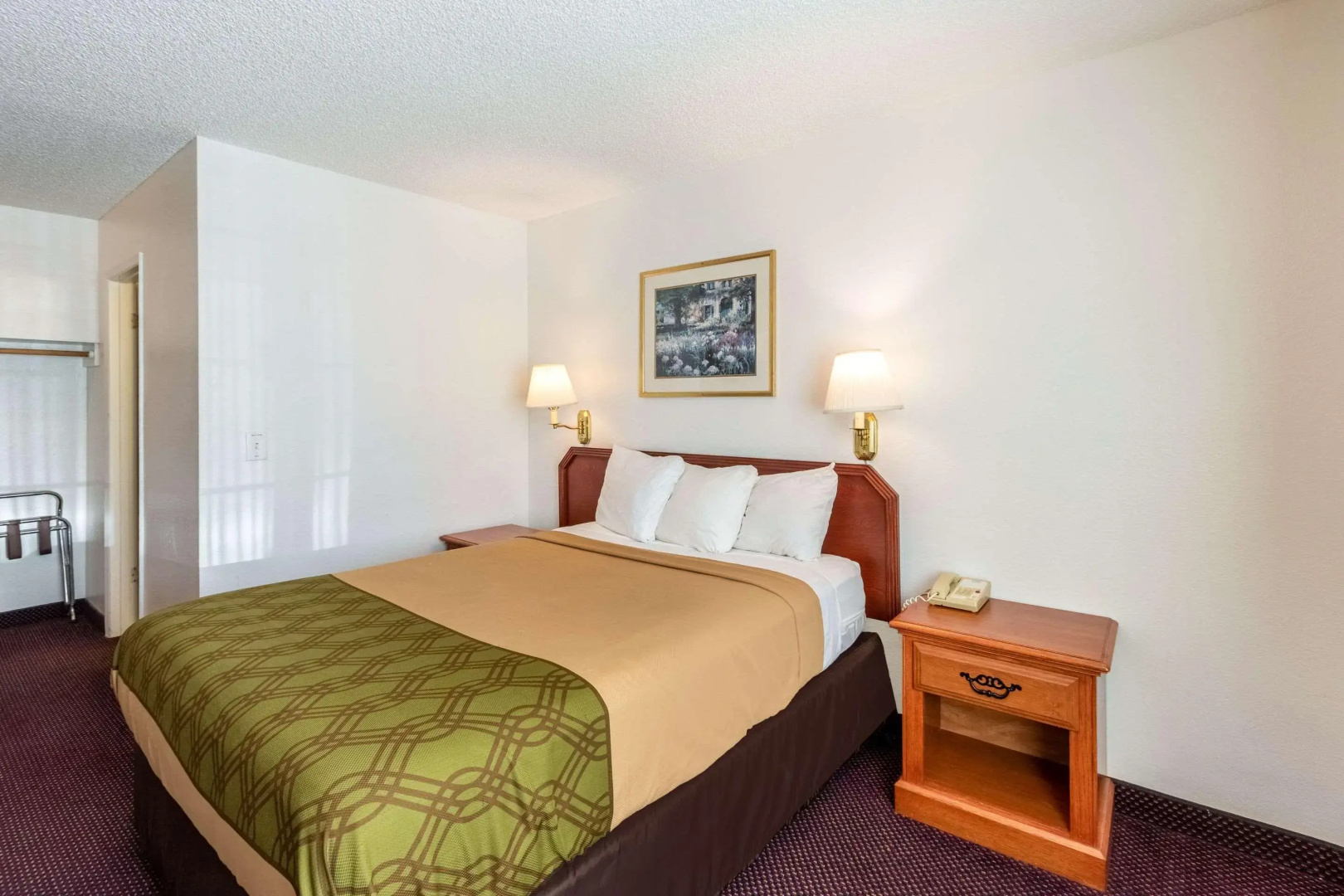 Rodeway Inn & Suites Portland West - Beaverton