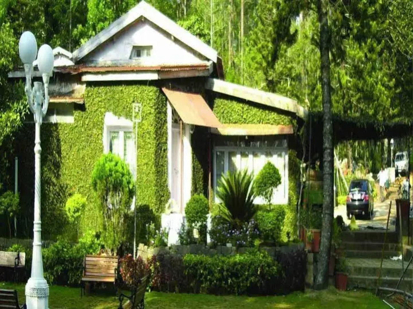 Lake Forest Hotel, Yercaud