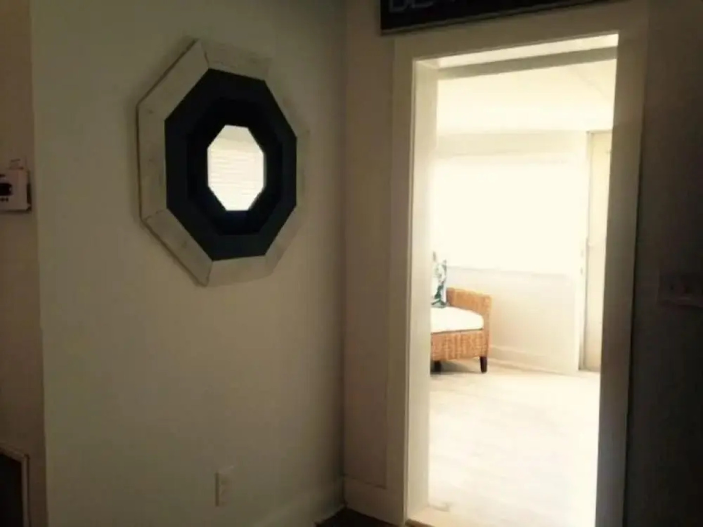 Seachelle - Fully Renovated Luxury Beach Cottage! Pet Friendly! 1 Bedroom Cottage by Redawning