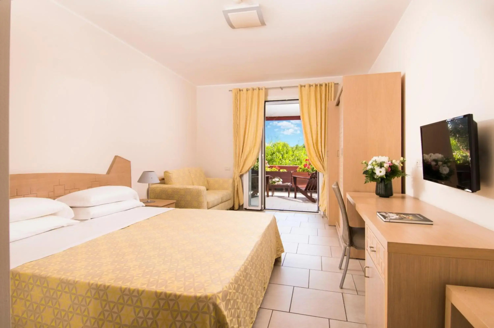 Ethra Reserve - Calanè 4*