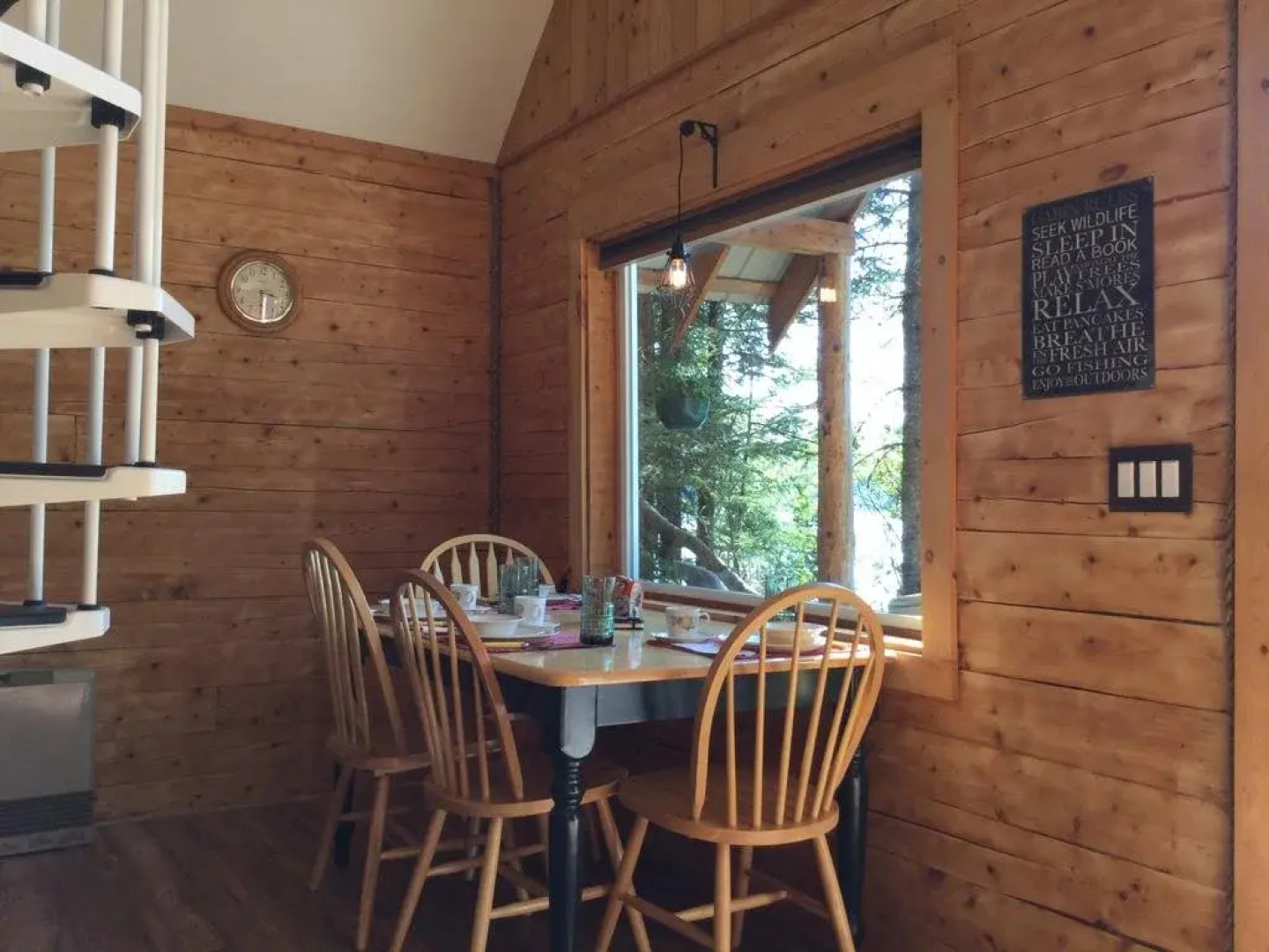 Renfro's Lakeside Retreat - Cabin's and R.V. Park