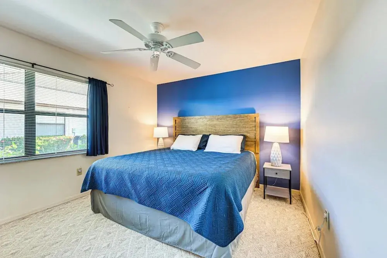 Sunny Canal-view Villa w/ Lanai in Sebring!