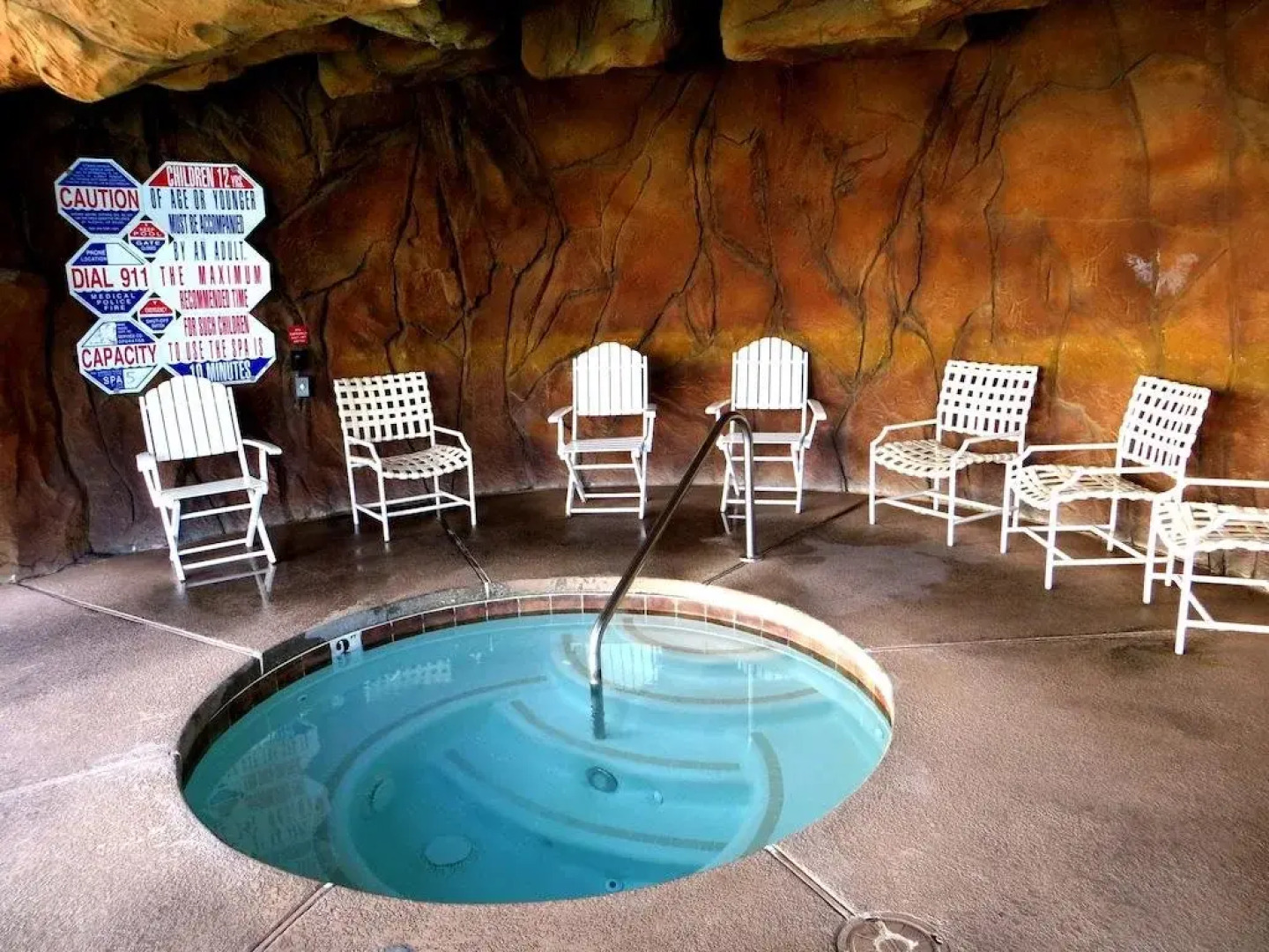 Blue Moon Gay Resort