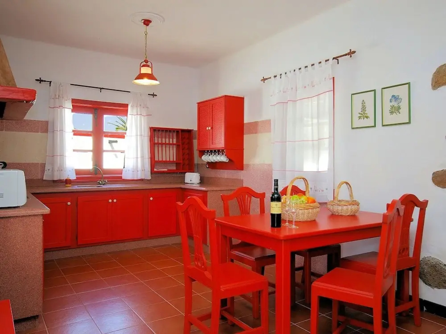 Comfortable Villa in Haría With Swimming Pool