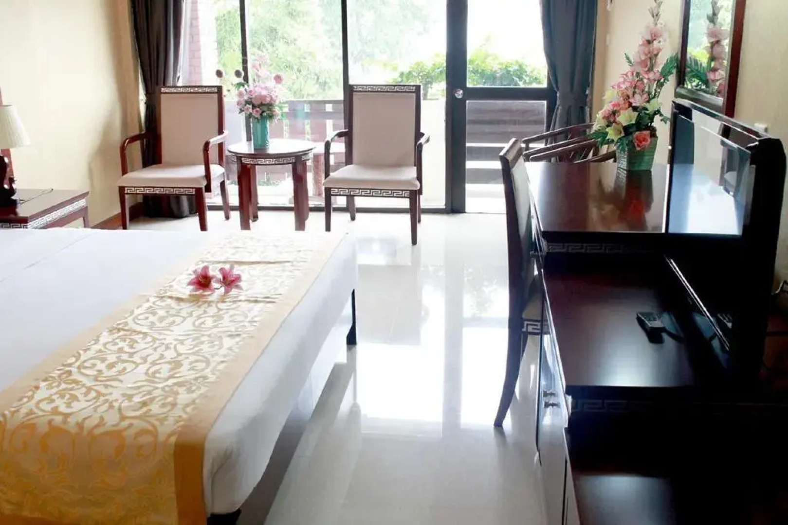 Mermaid's Beach Resort