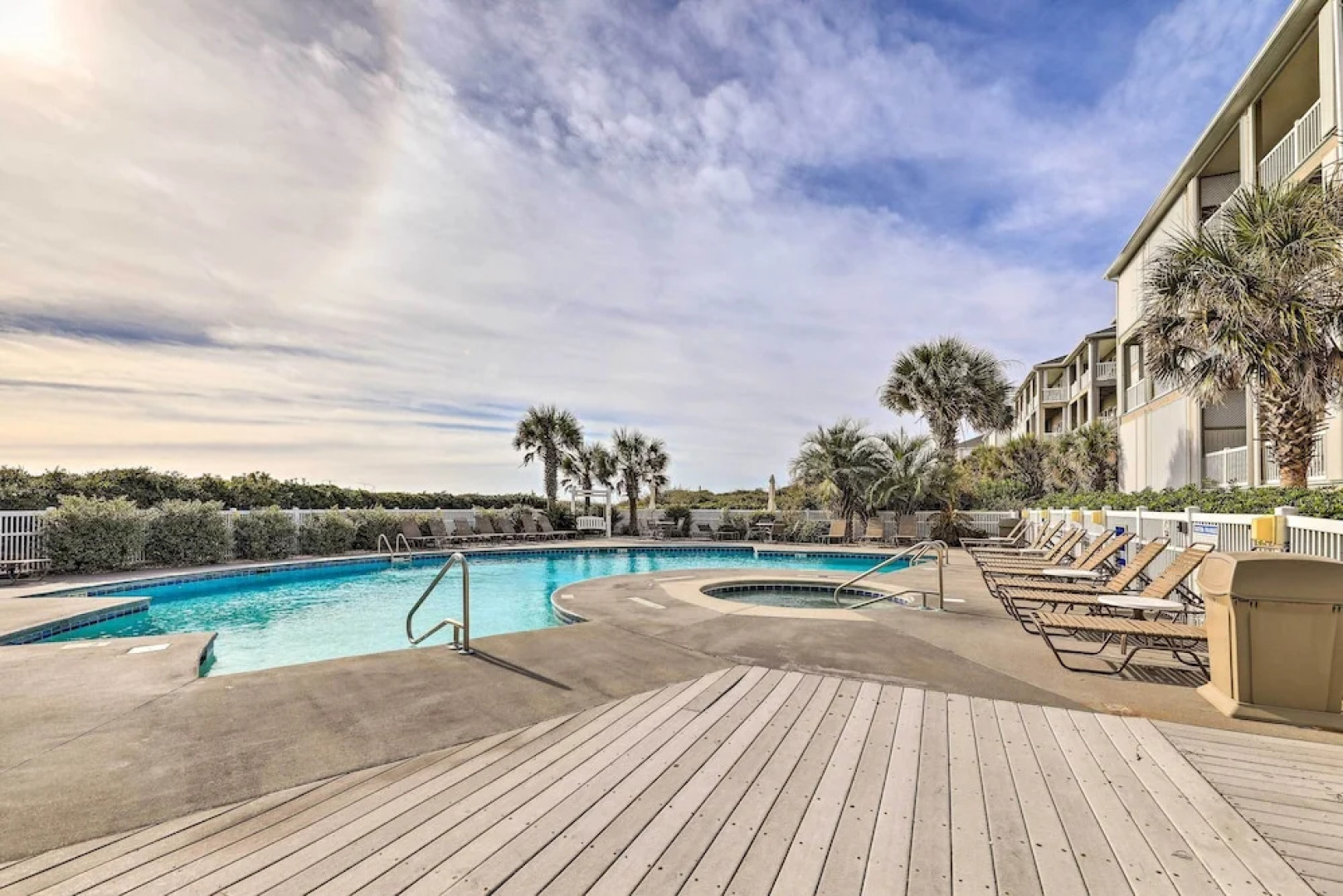 Ocean Club Condo w/ Community Pool & Hot Tub