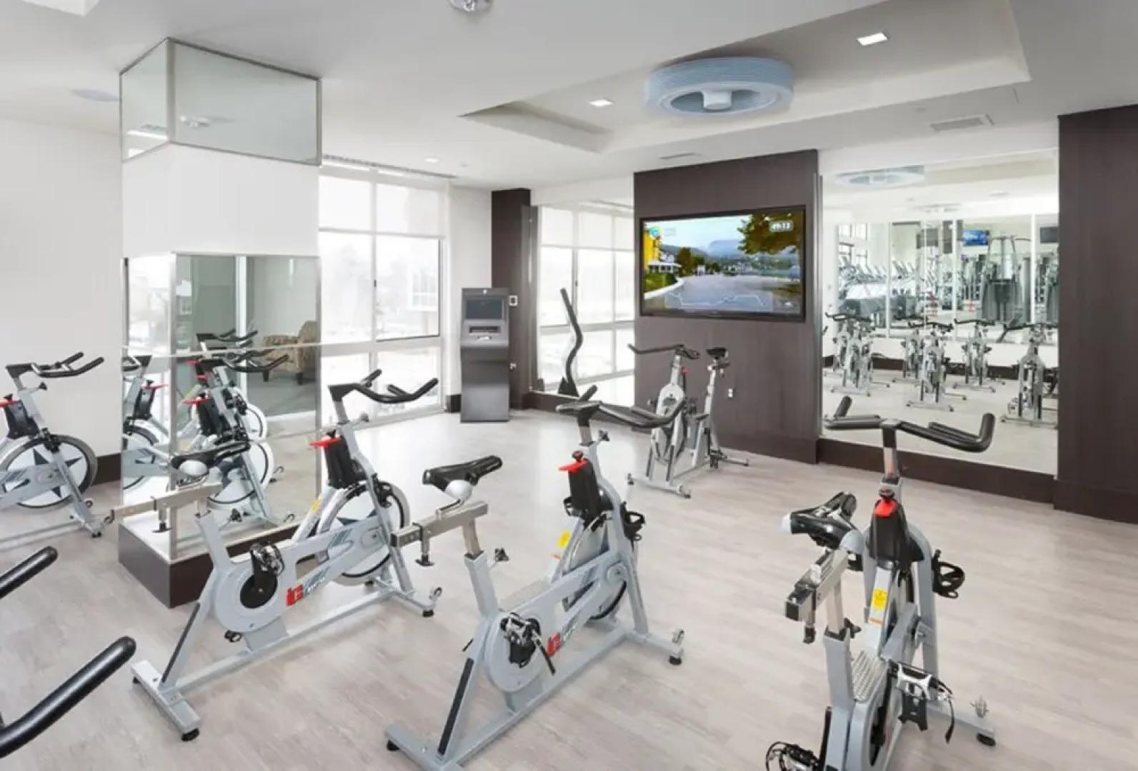 Global Luxury Suites at Hidden Creek