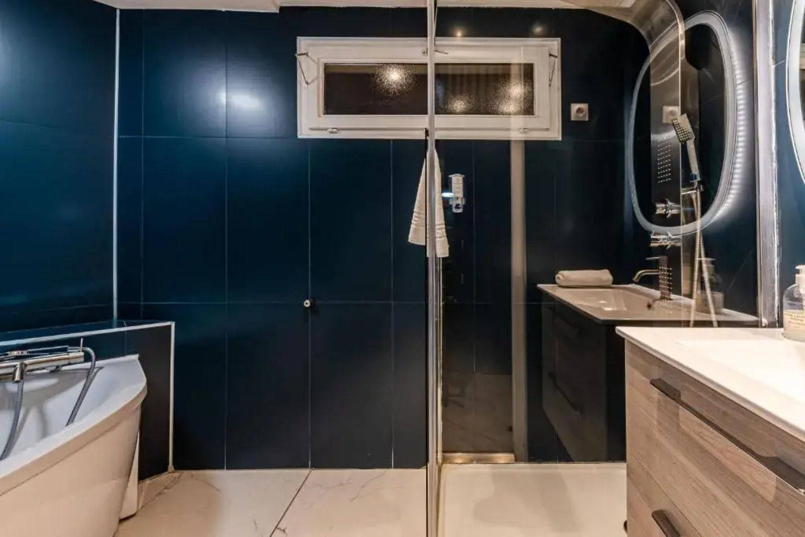 Suite "comme à Venise" vue sur Metz Opéra avec parking inclus