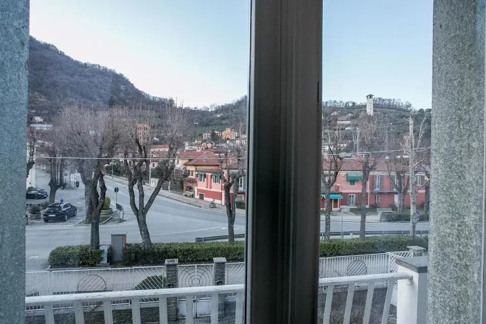 Boulevard 900 - Comfort and Style - Entire Structure 12 Beds