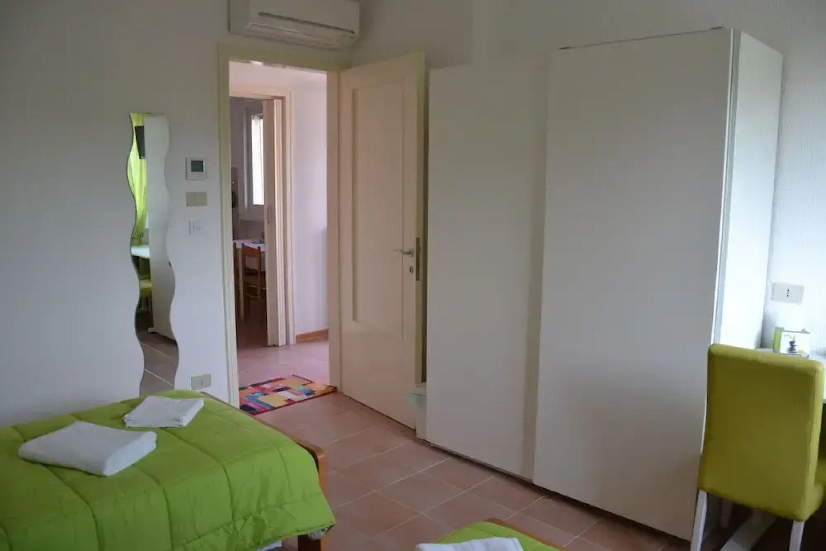 B&B Mikeze Jakeze