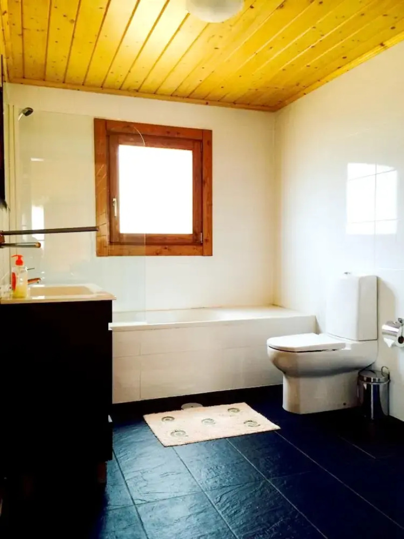 House With 2 Bedrooms in Figueiró dos Vinhos, With Wonderful Mountain