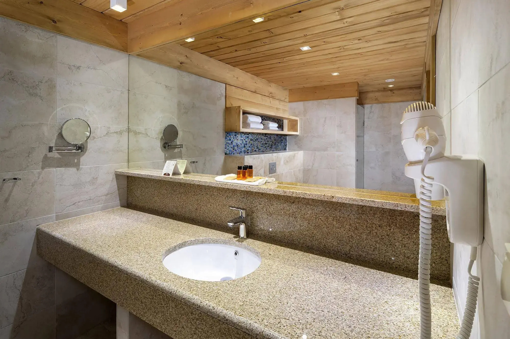 Hotel Bania Thermal & Ski