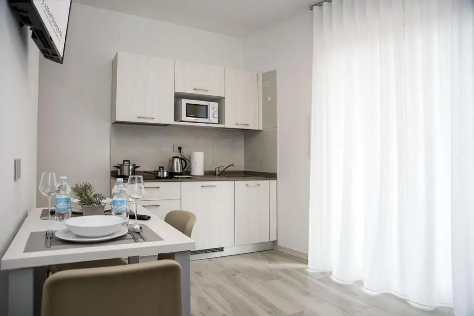 Camelot Appartamenti - Business e Holiday