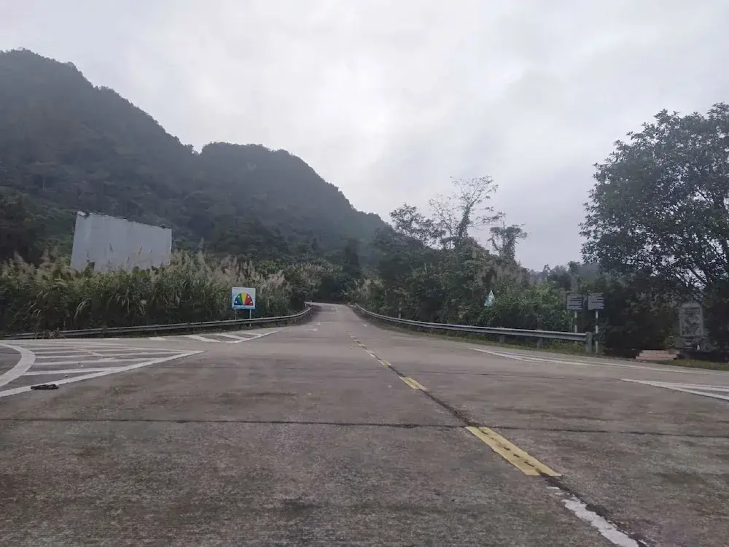 Phong Nha Rustic Home