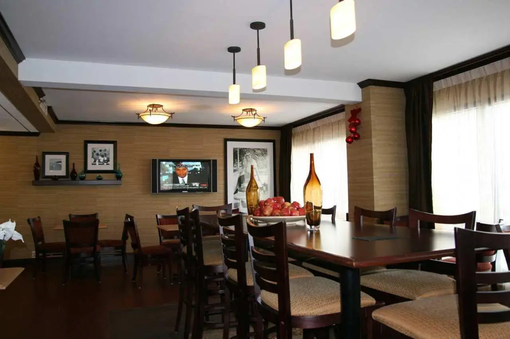 Holiday Inn Express Newark Airport Elizabeth by IHG