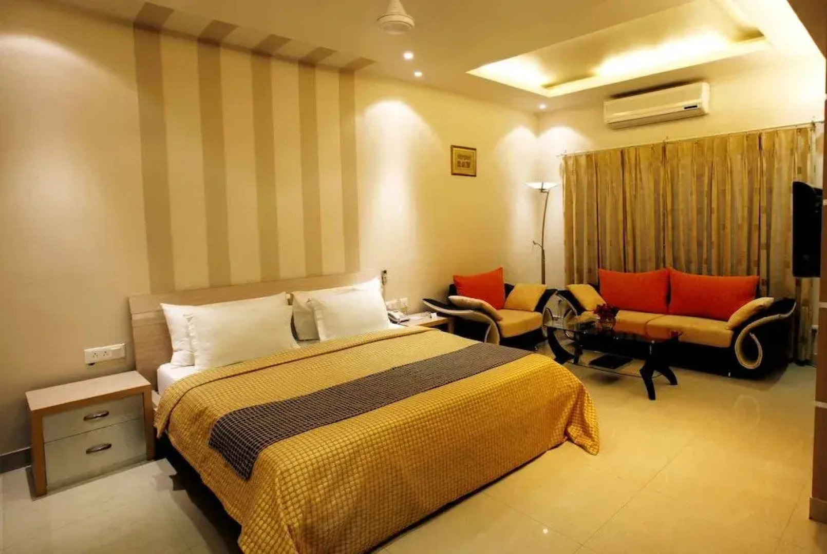 Shivoy Hotel