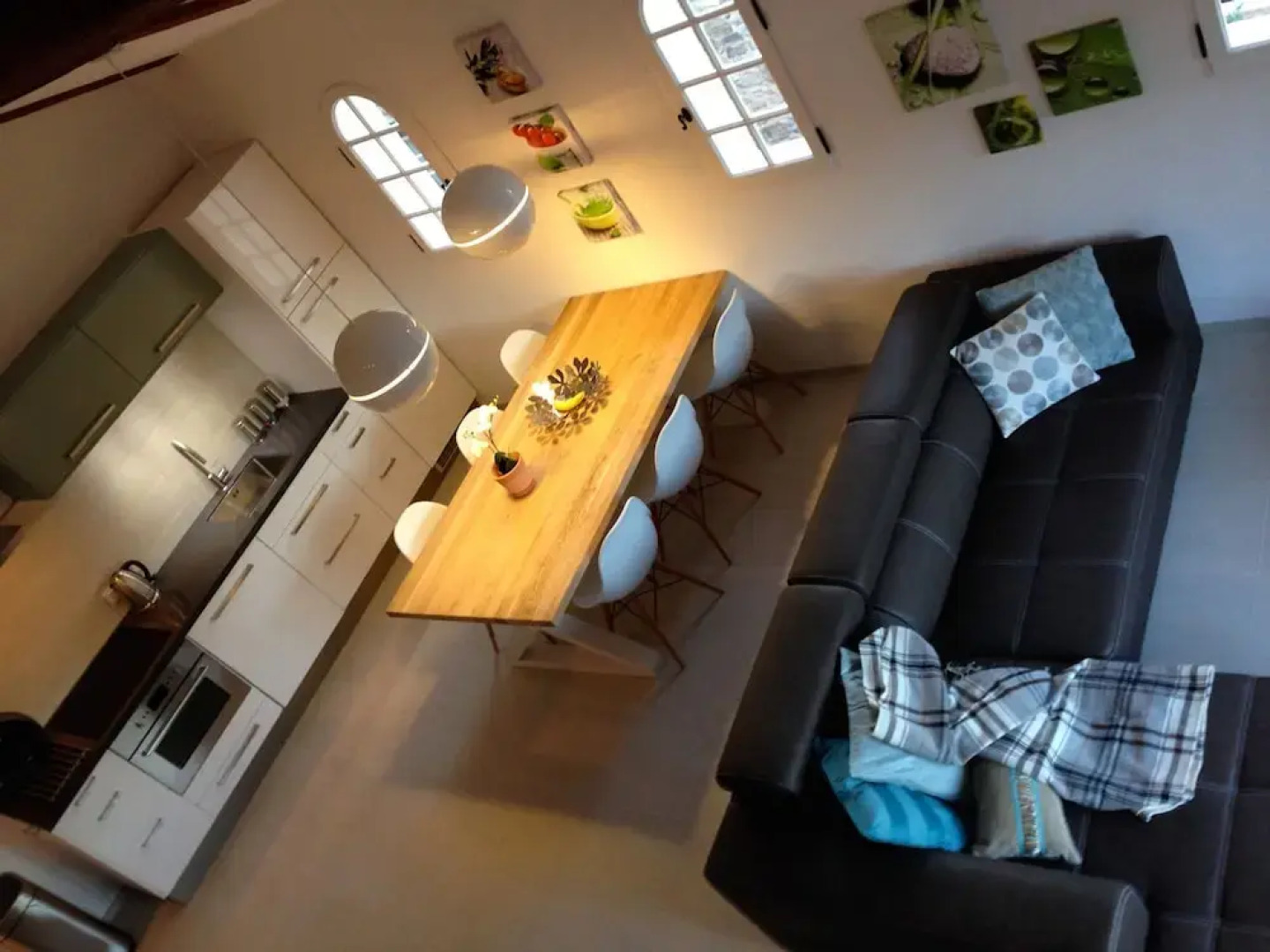 Air Conditioned Apartment in Residence With Heated Swimming Pool Near the Beaches