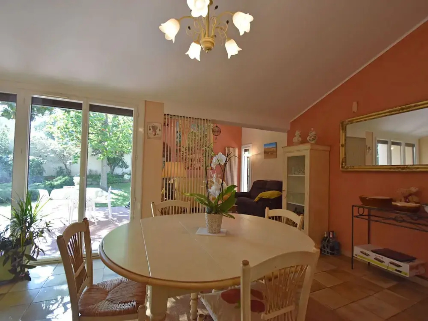 Modern villa in Cournonterral, with large garden, private pool and terrace