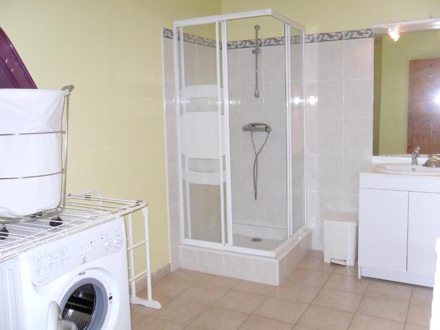 Maison de 3 chambres avec piscine privee jardin et wifi a Puycelsi