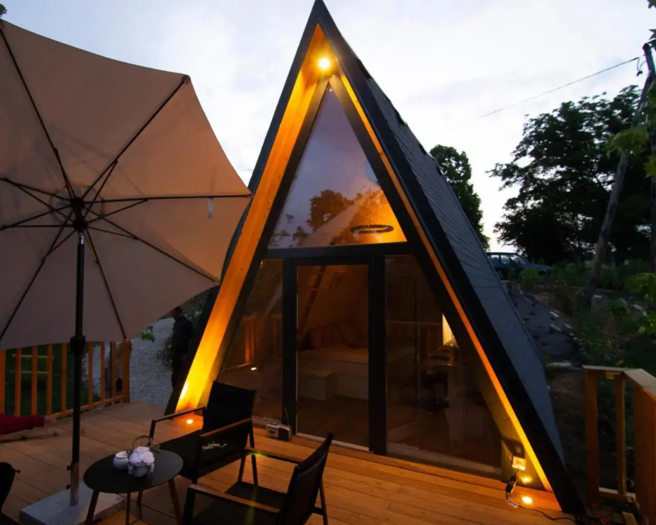 Glamping Holiday House with hot tub- Hisa oddiha