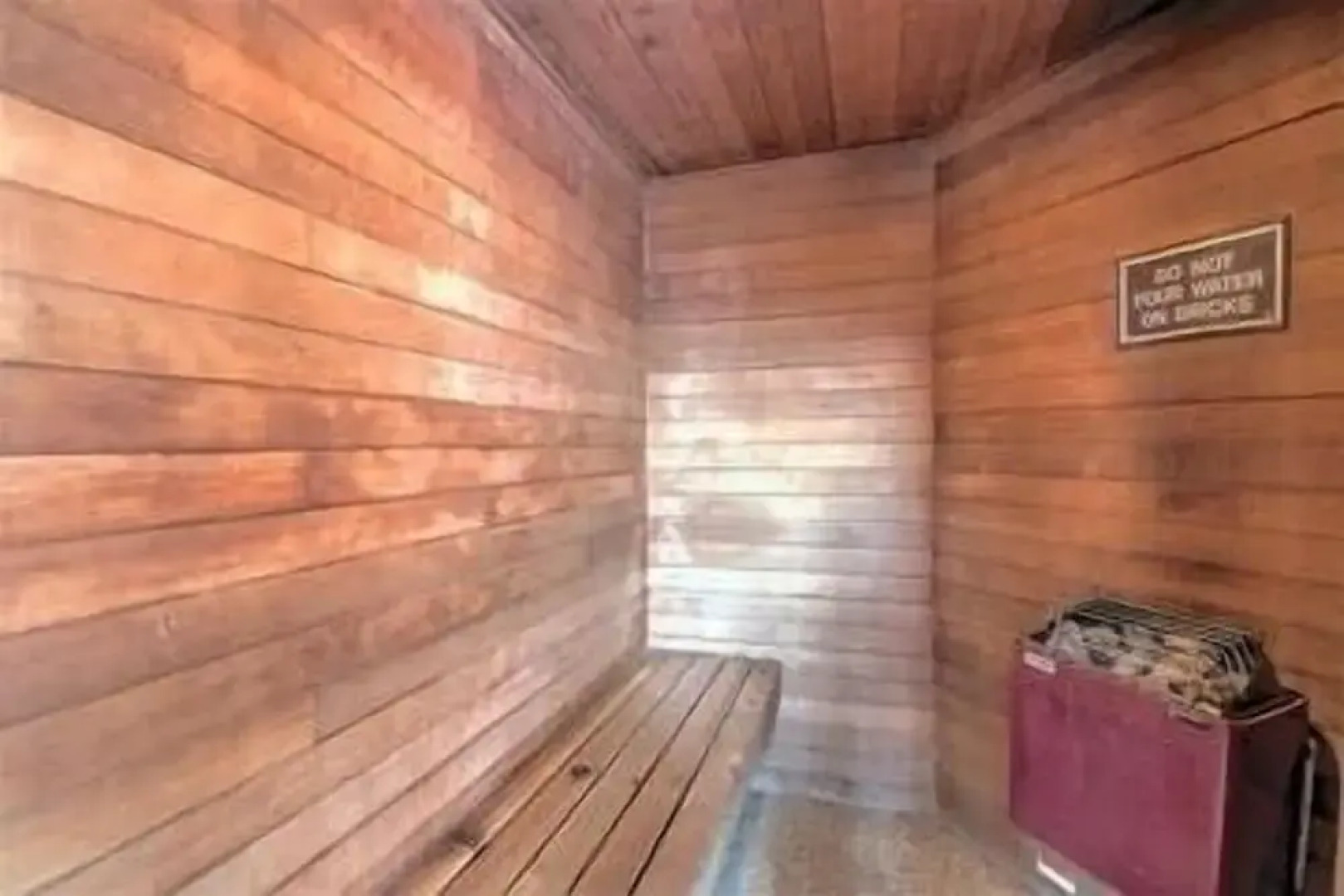 2bedroom+Loft Private Entry, Lake Views, Amazing Location, Near all Ski Resorts 3 Townhouse by RedAwning