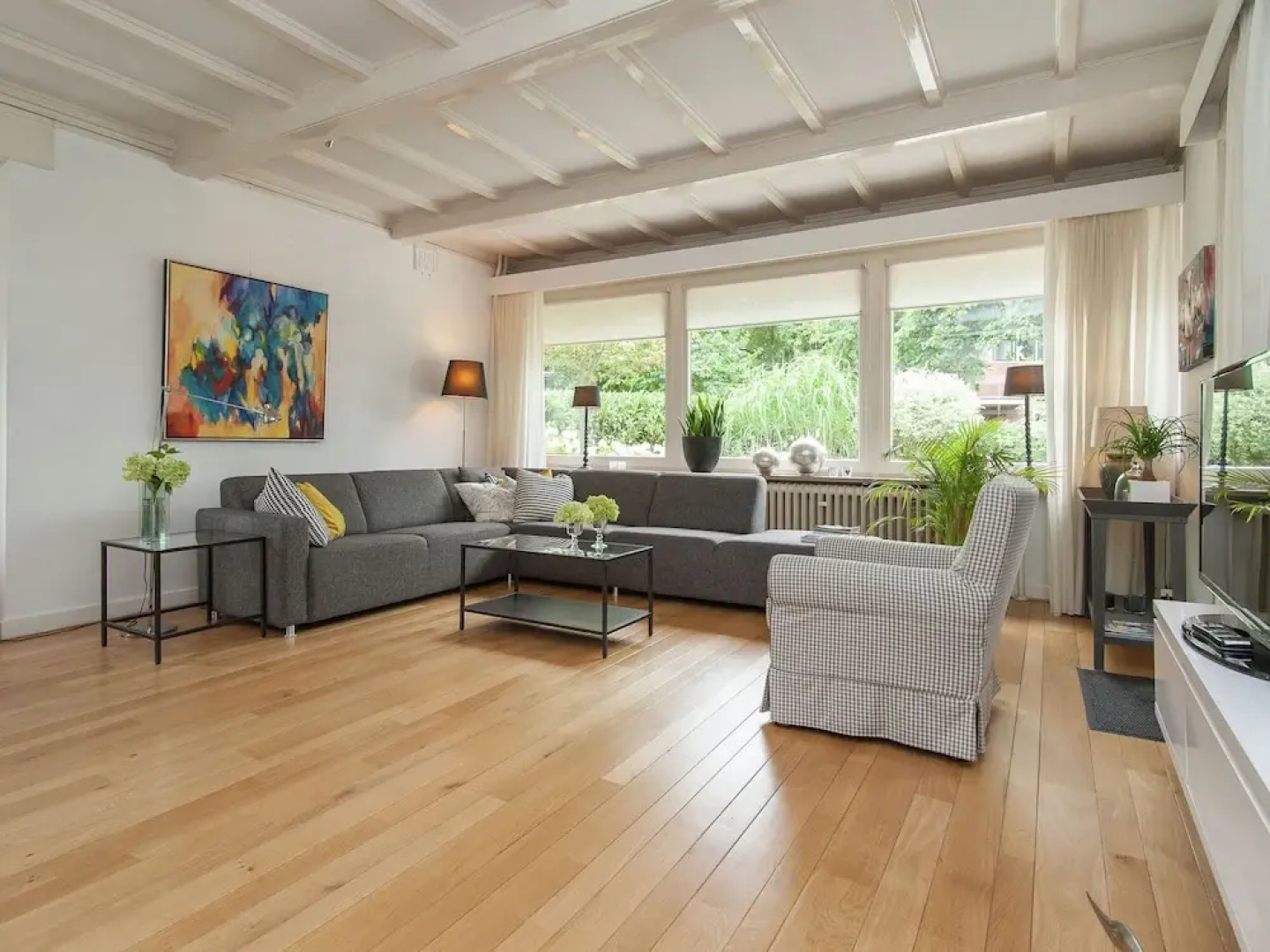 Luxurious Villa in Fantastic Location Between Forest and Centre Near Bergen