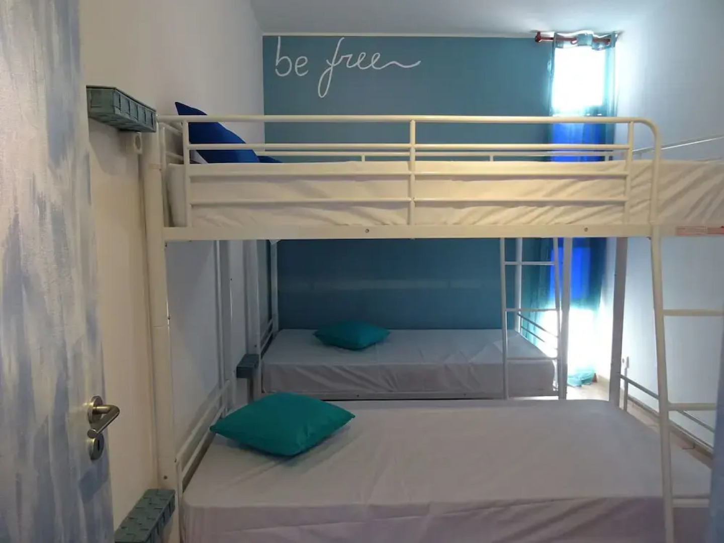 Faro Beach Life Hostel