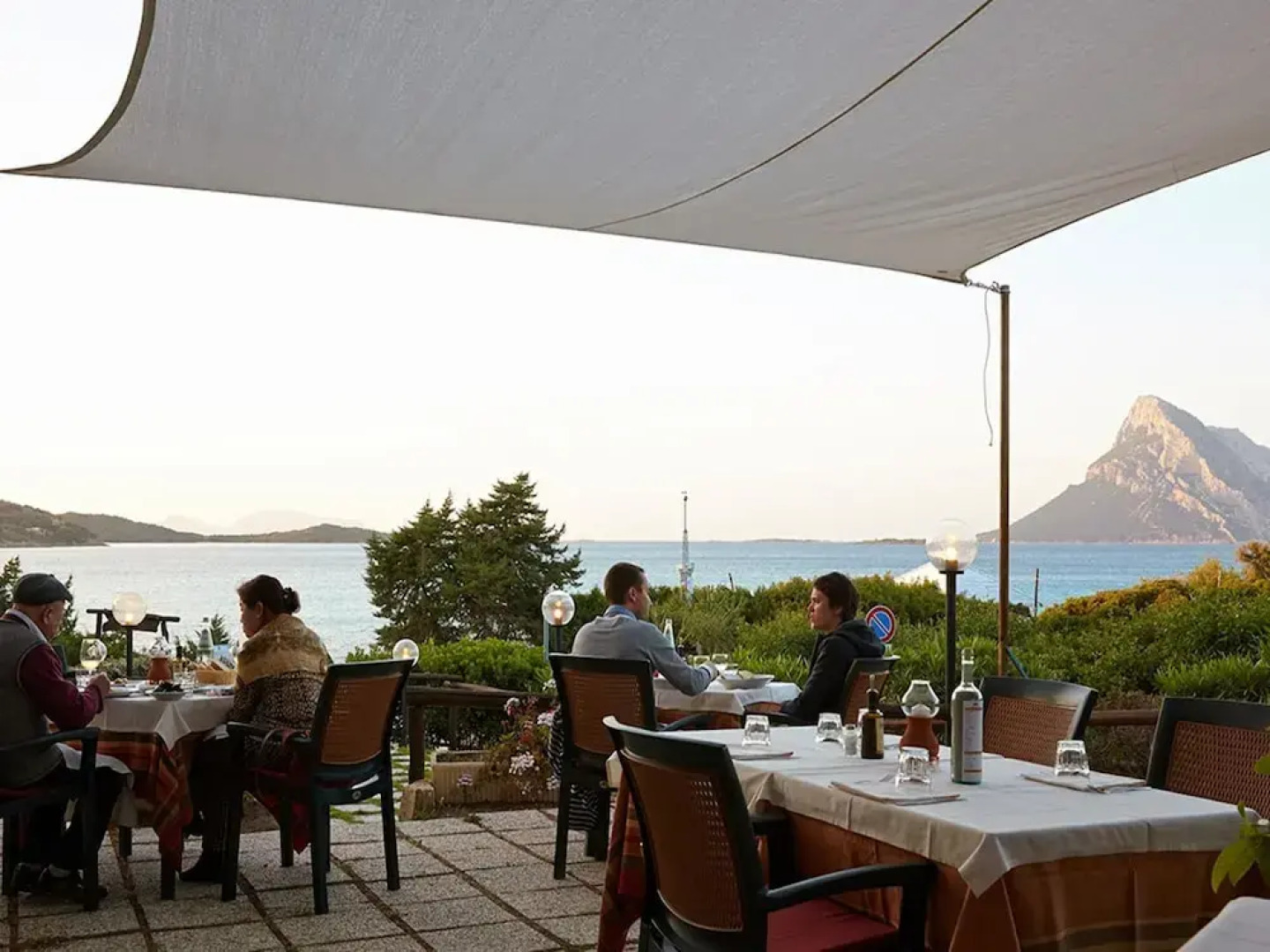 Well-kept Apartment With Balcony or Terrace Near the sea