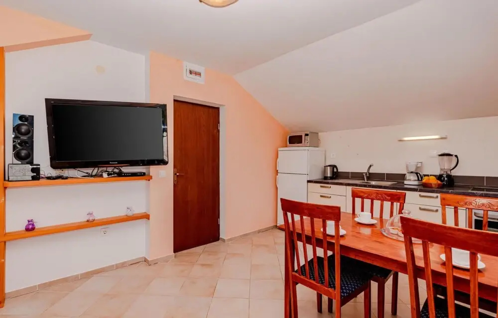 Stunning Home in Zrnovska Banja With Outdoor Swimming Pool, Wifi and 6 Bedrooms