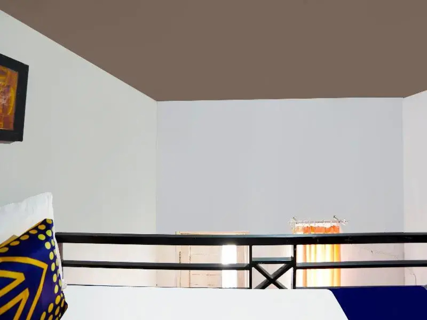 Spot On 91672 House Of Henny Tea