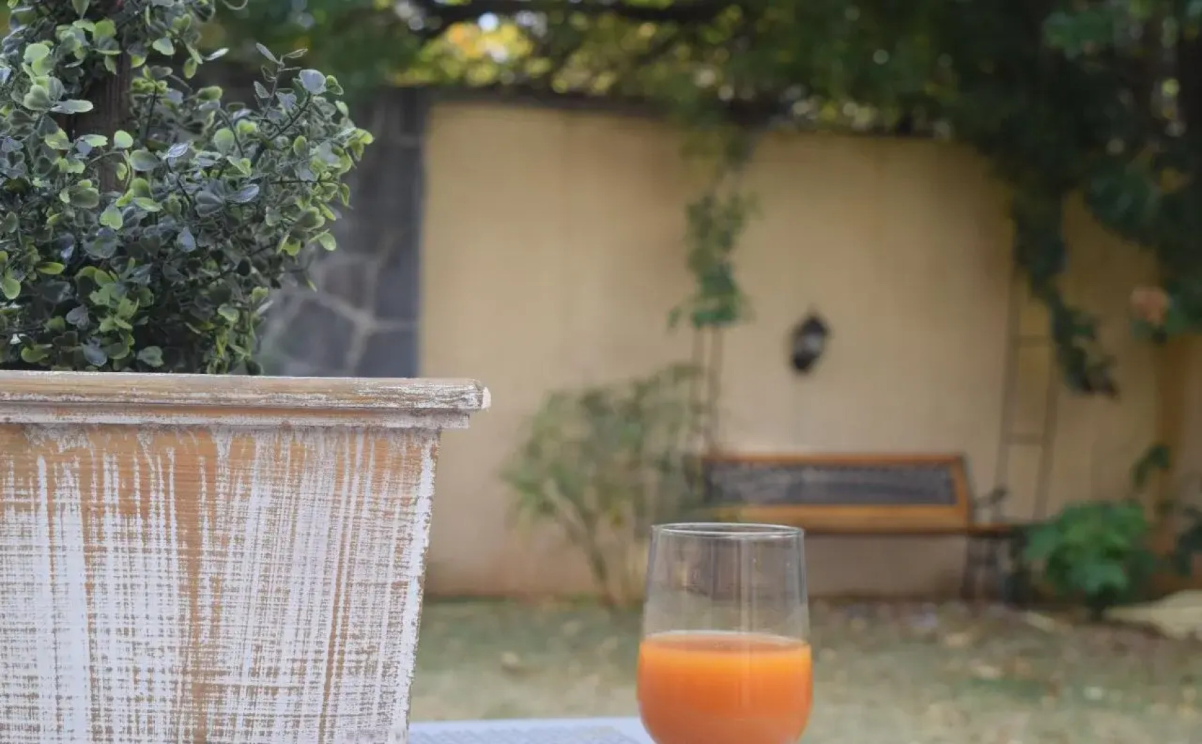 Sunny Lagoon Holiday Villa