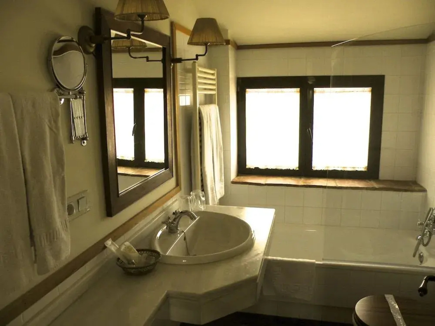 Hotel Posada De Valdezufre