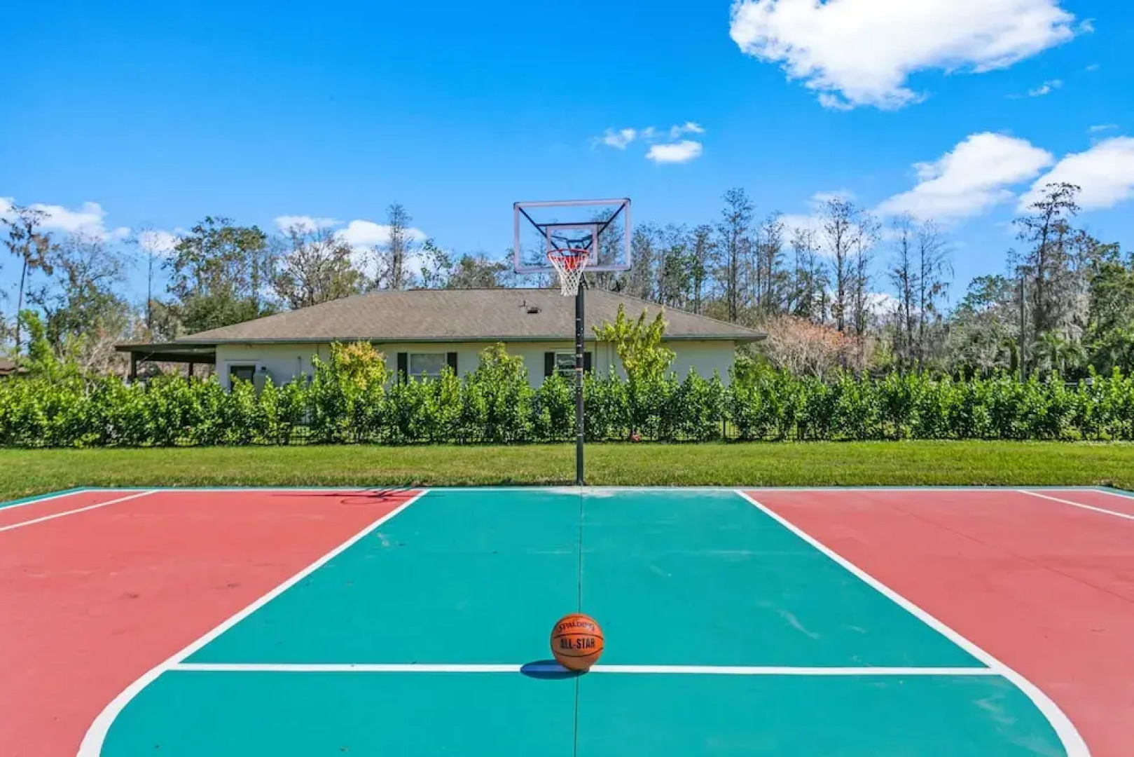 Luxe Waterfront Hideaway w Pool & Pirate Ship Dock
