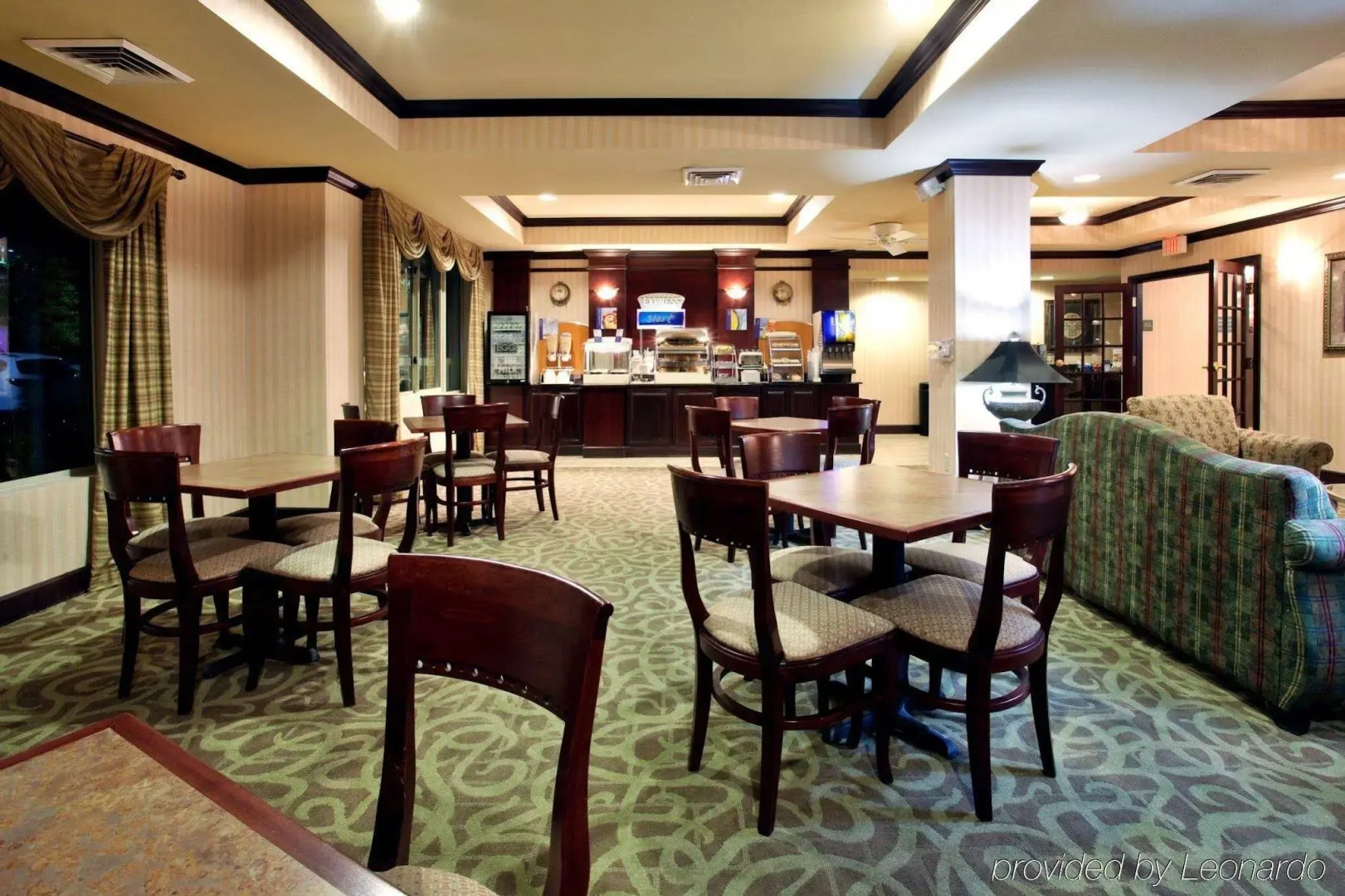 Holiday Inn Express & Suites W. Monroe by IHG