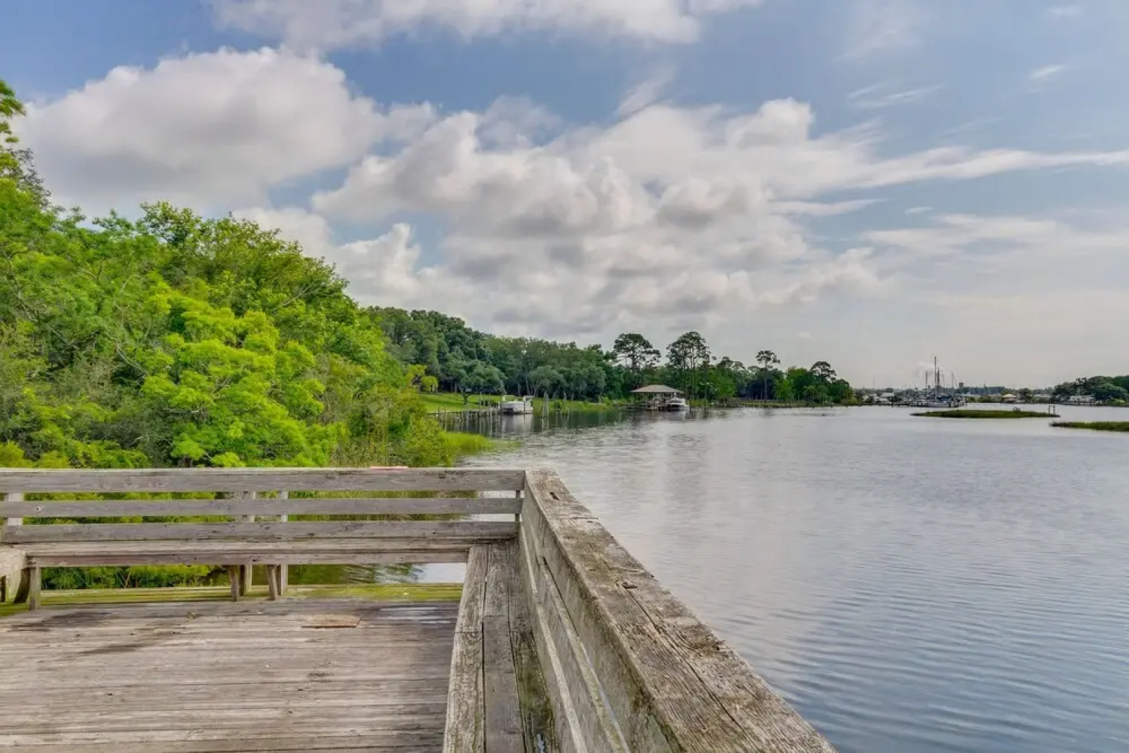 Charming Pensacola Vacation Rental - 3 Mi to Dtwn