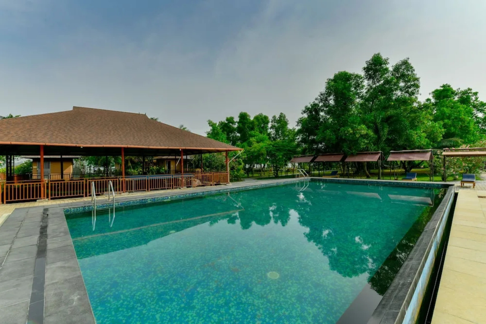Palette Resort - Grand Ayur Island