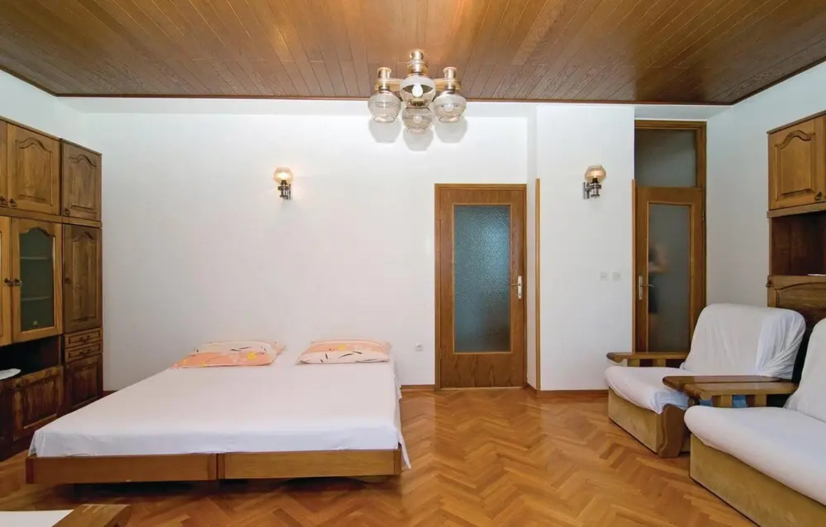 Beautiful Apartment in Krilo Jesenice With 3 Bedrooms